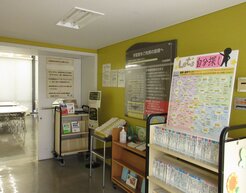 ⑩学習室入口.jpg